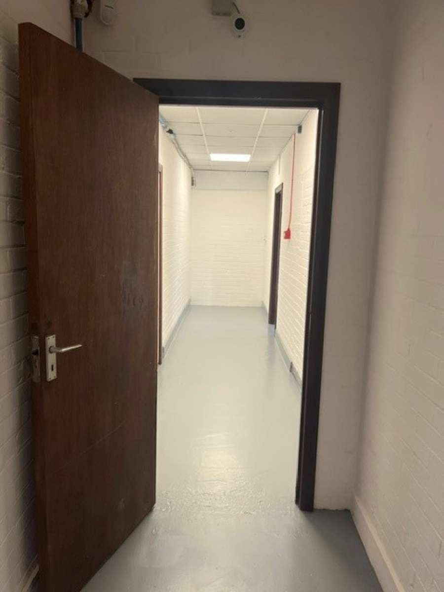 Office in Wing - photo 4