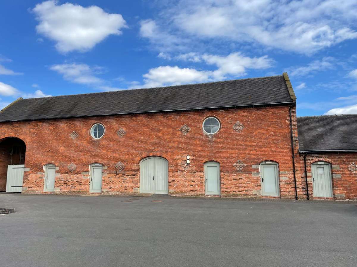 Office To Let, Church Broughton