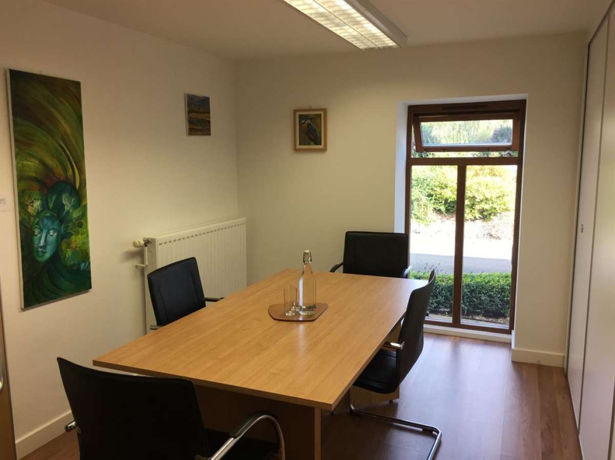 Office in Oakham - photo 3