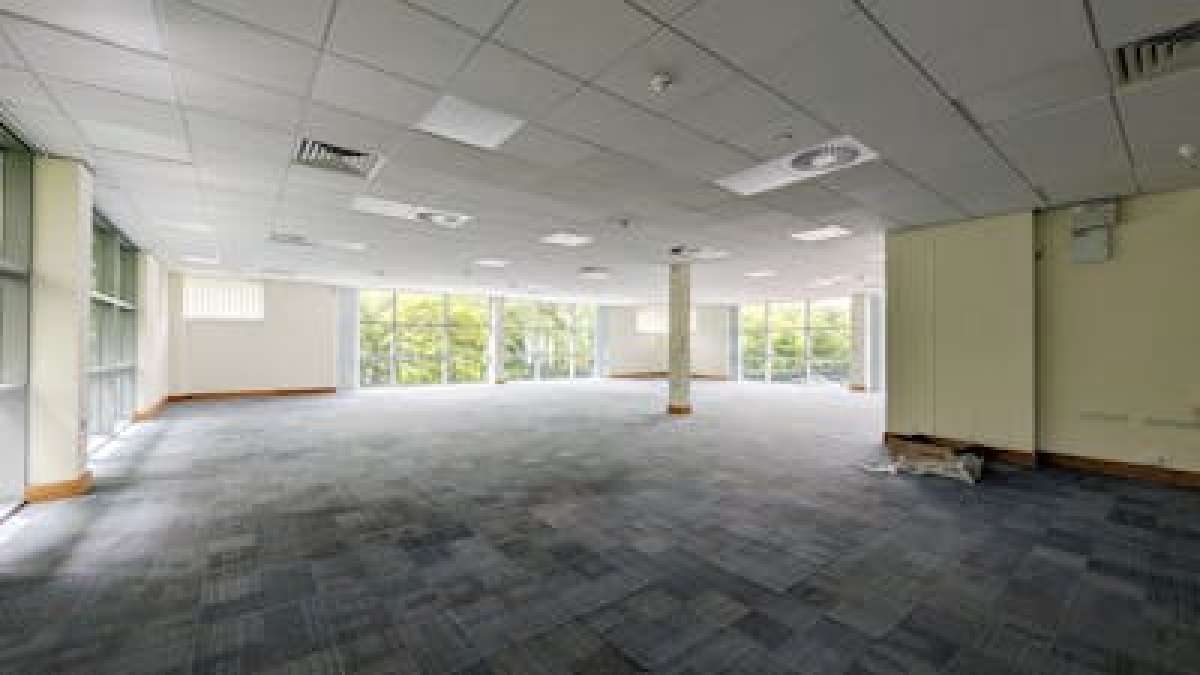 Office in Fareham - photo 2