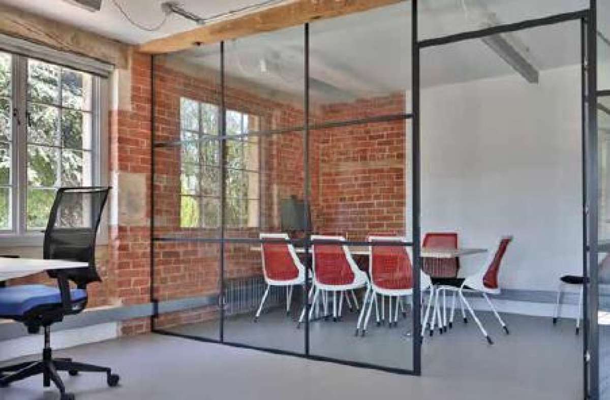 Office in Holt - photo 3