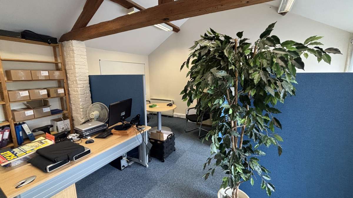 Office in Broadwell - photo 2