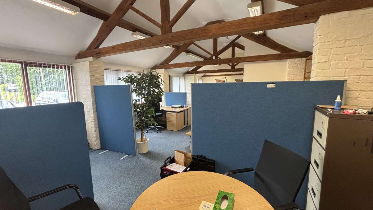Office in Broadwell - photo 3