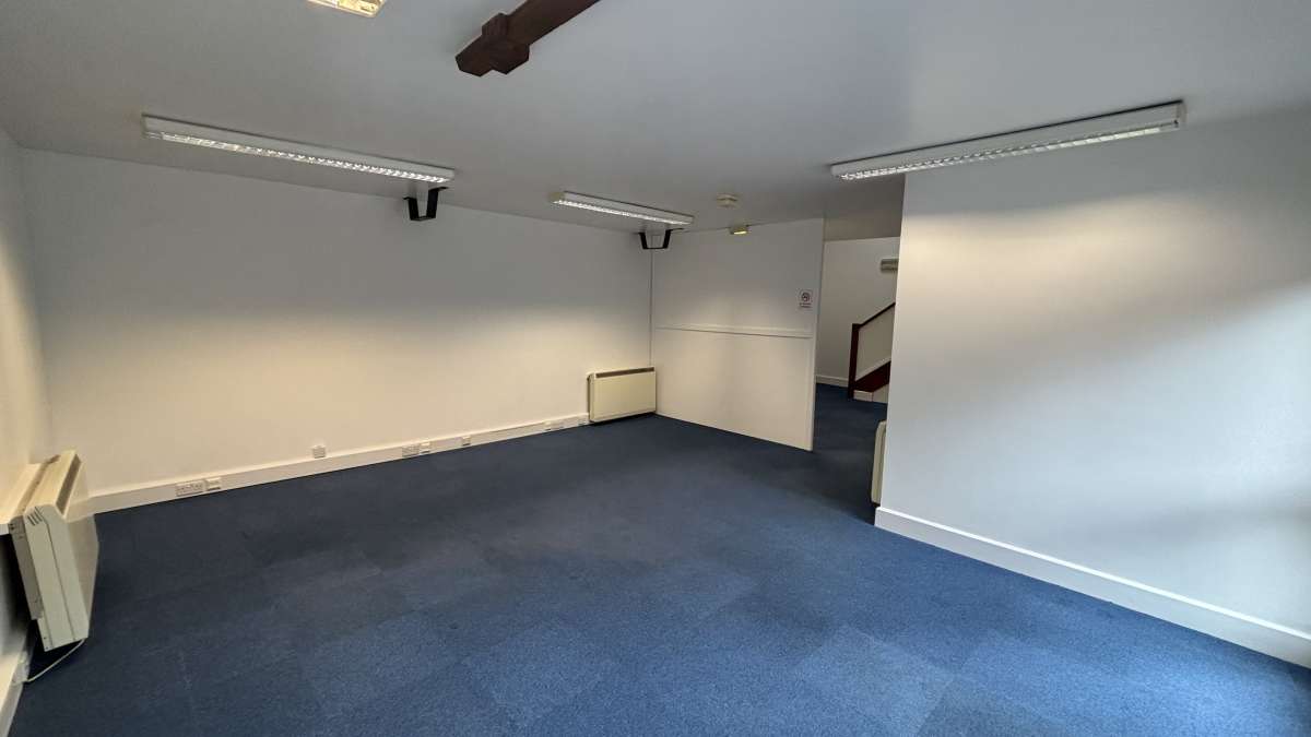 Office in Broadwell - photo 4