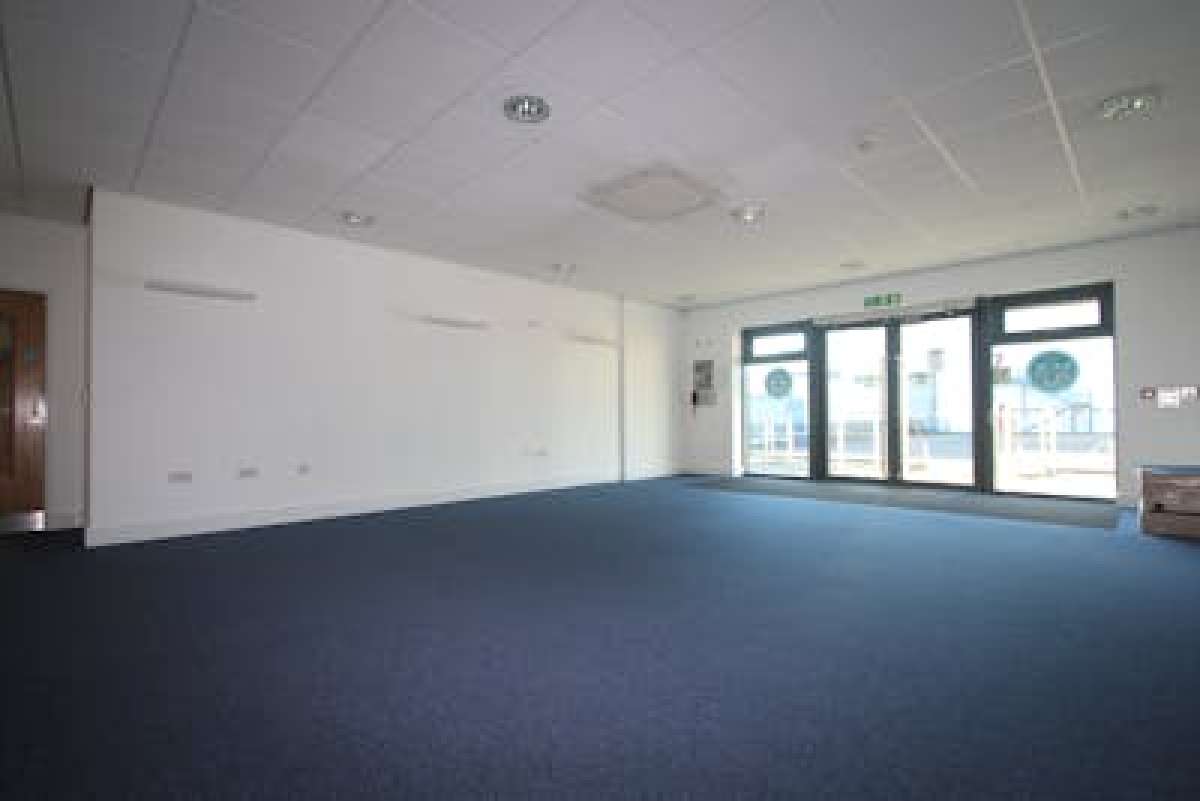 Office in Southampton - photo 2
