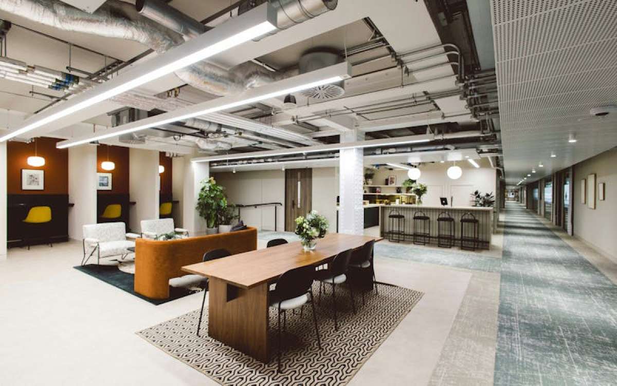 Office in London - photo 4