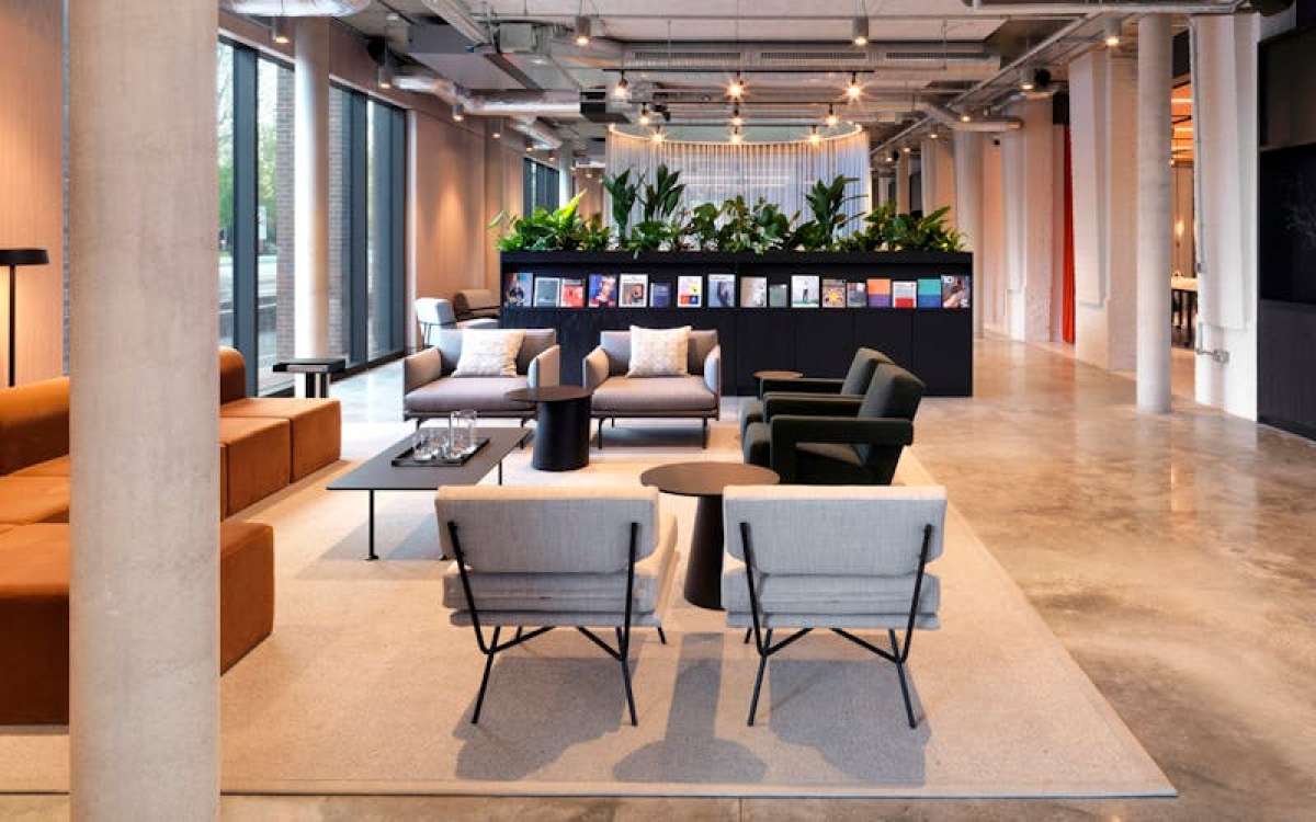 Office in London - photo 4