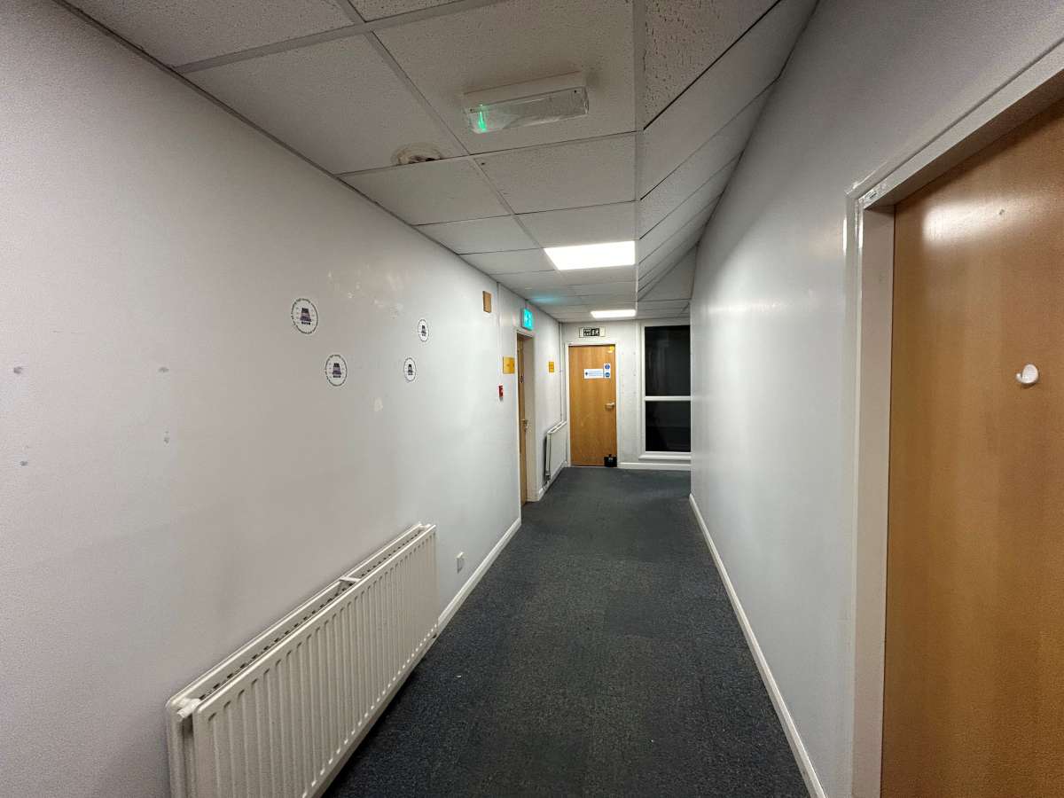 Office in Barrow Upon Soar - photo 3