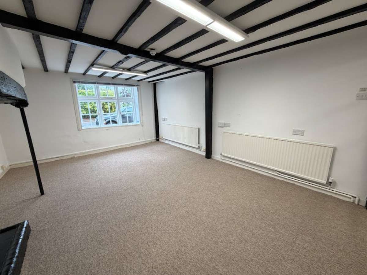 Office in Farnham - photo 3