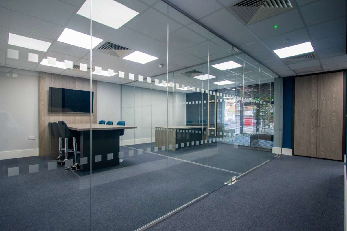 Office in Poole - photo 4