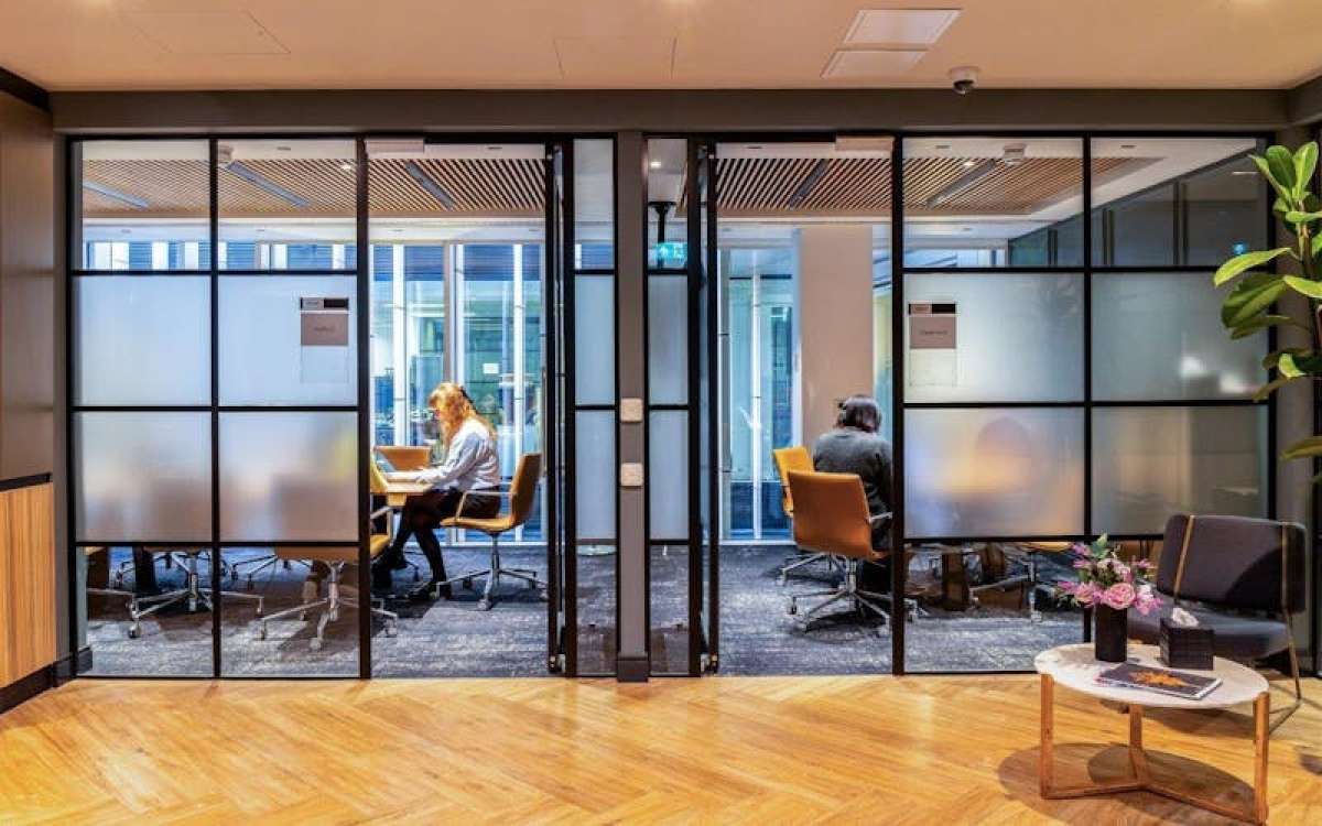 Office in London - photo 2