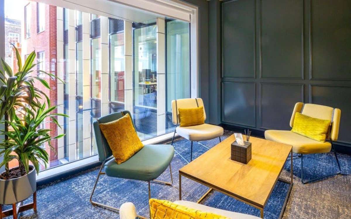 Office in London - photo 3