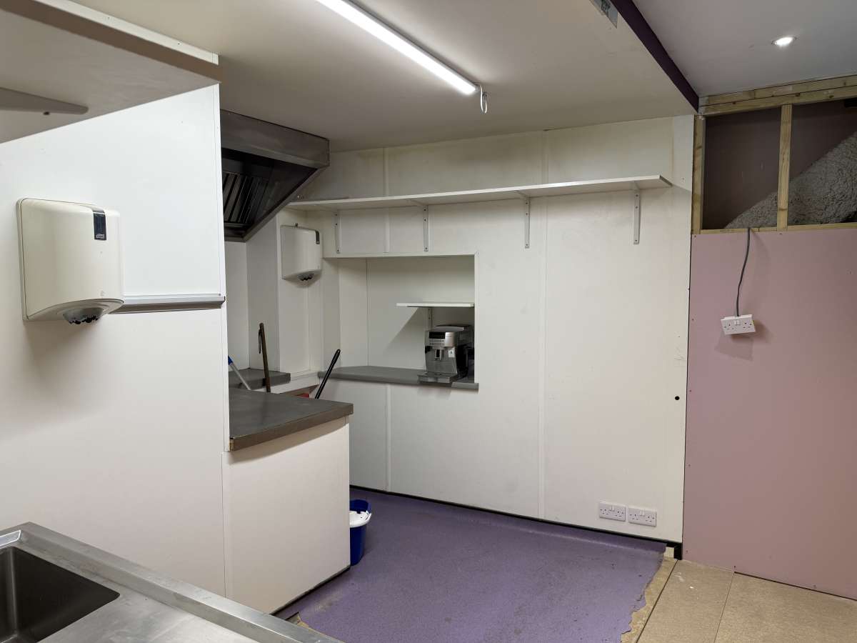 Office in Leeds - photo 4