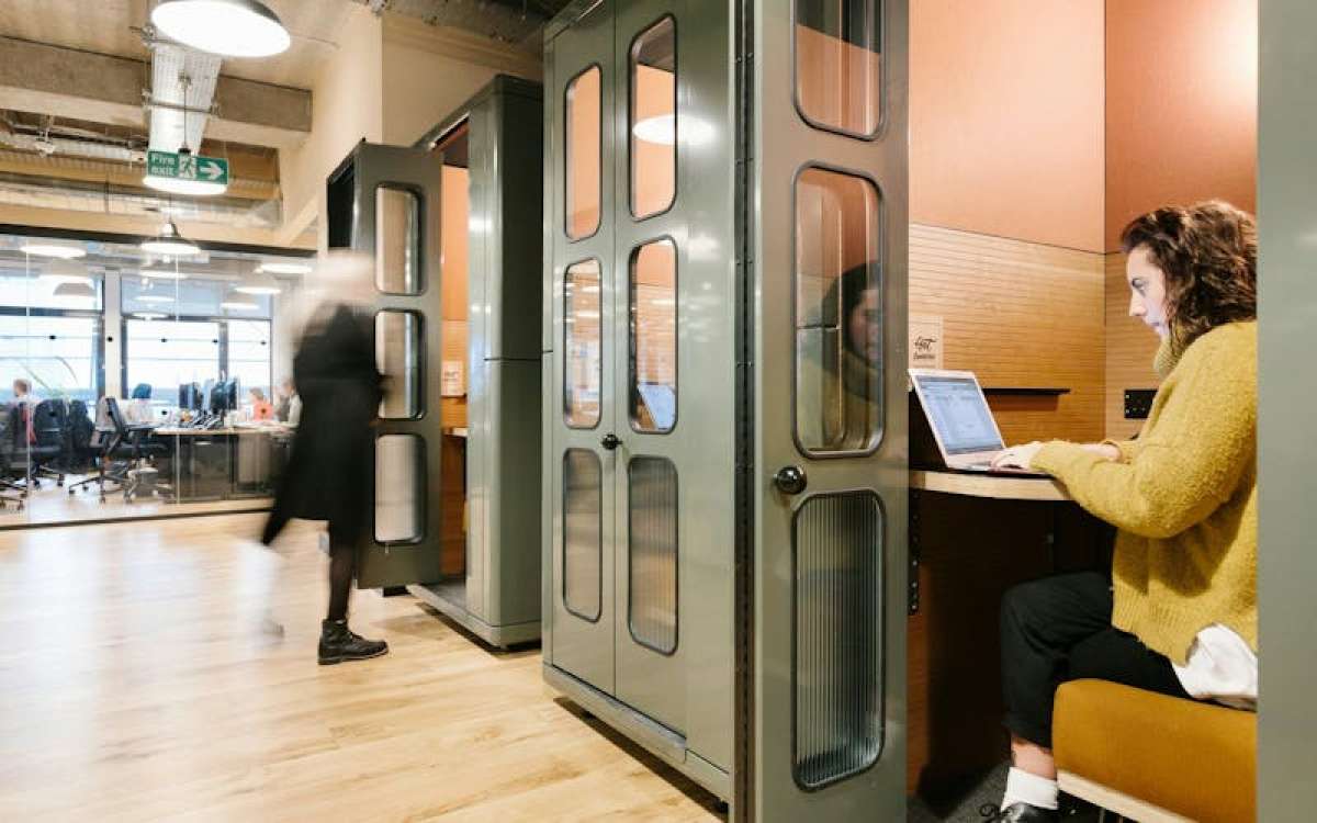 Office in London - photo 4