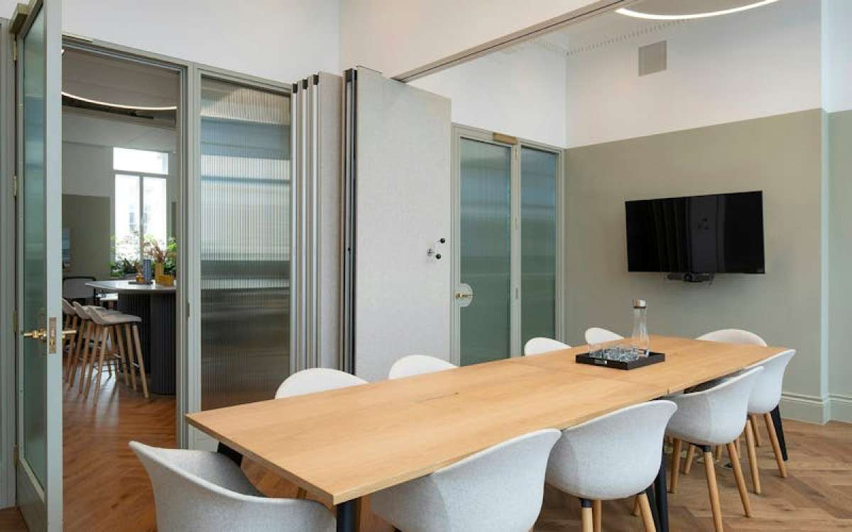 Office in London - photo 3