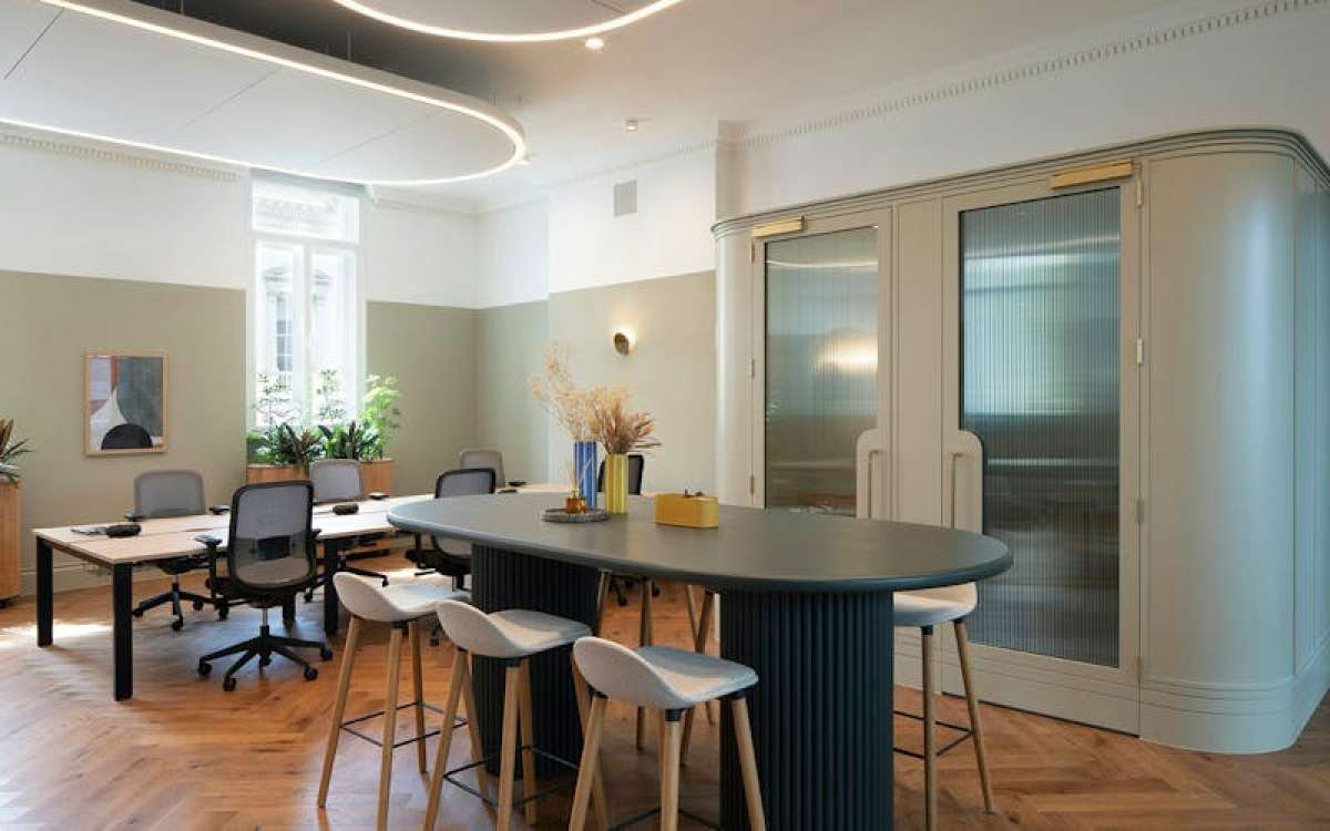 Office in London - photo 4