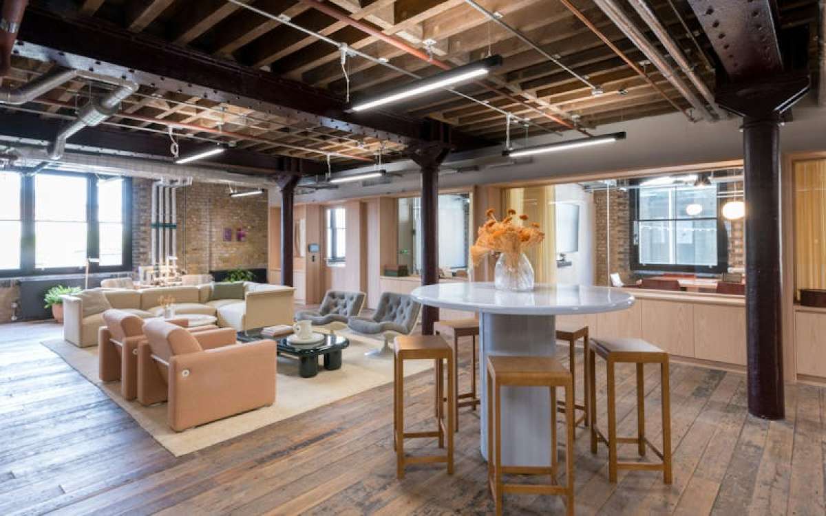 Office in London - photo 2