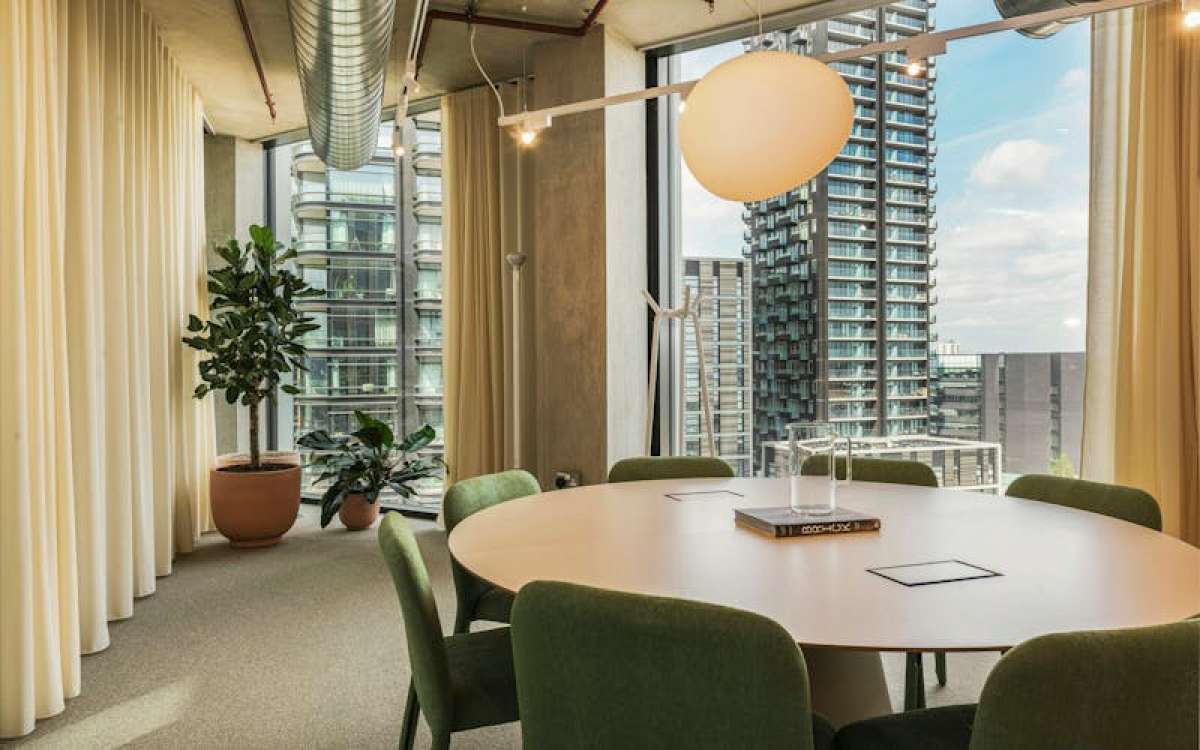 Office in London - photo 3