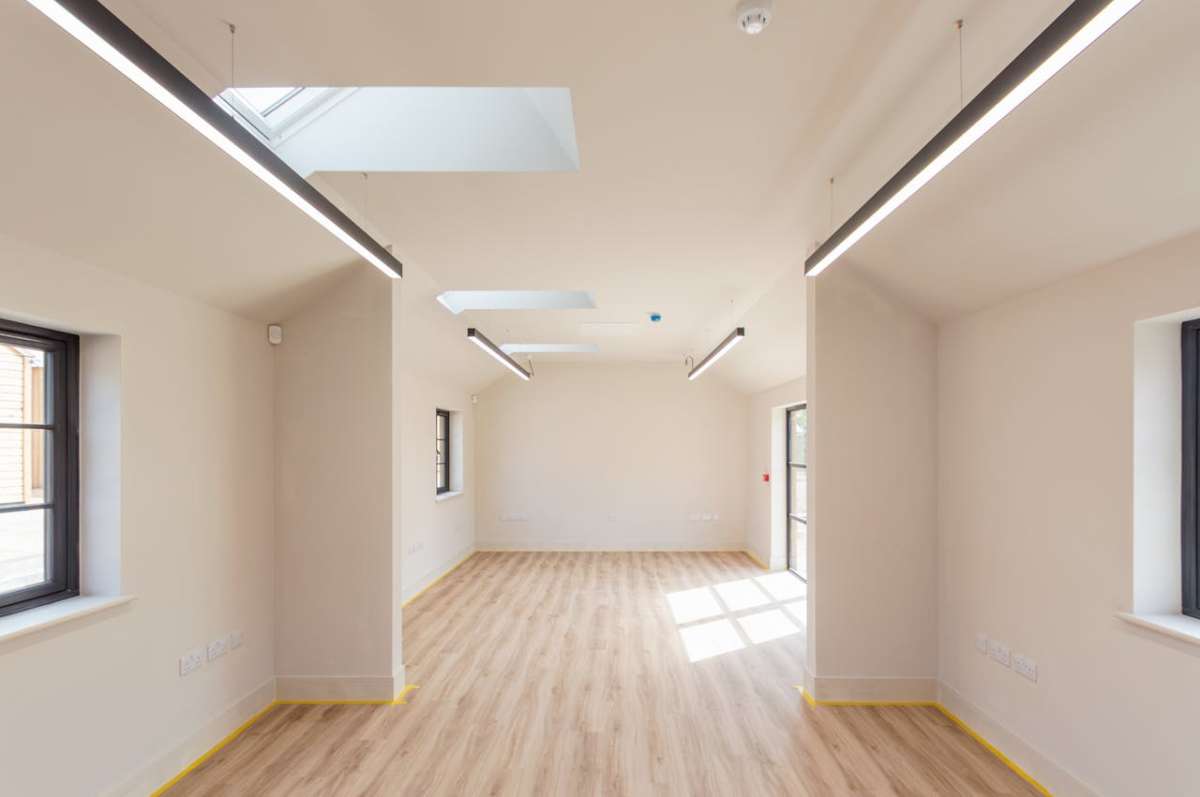 Office in Lymington - photo 4