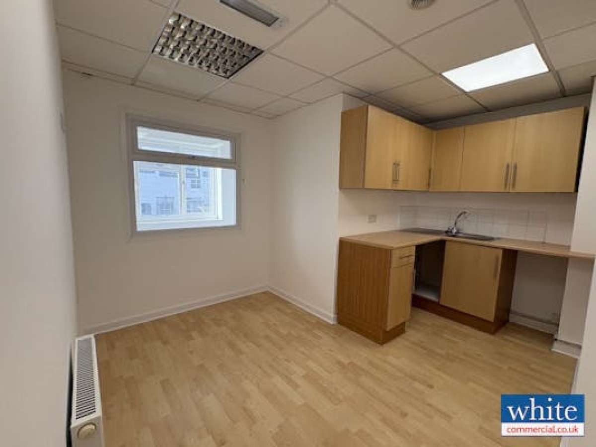 Office in Bicester - photo 4