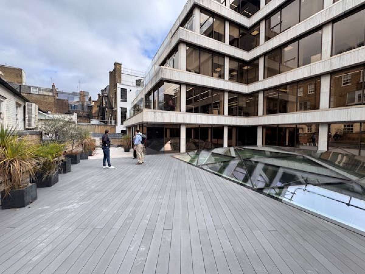 Office in London - photo 4