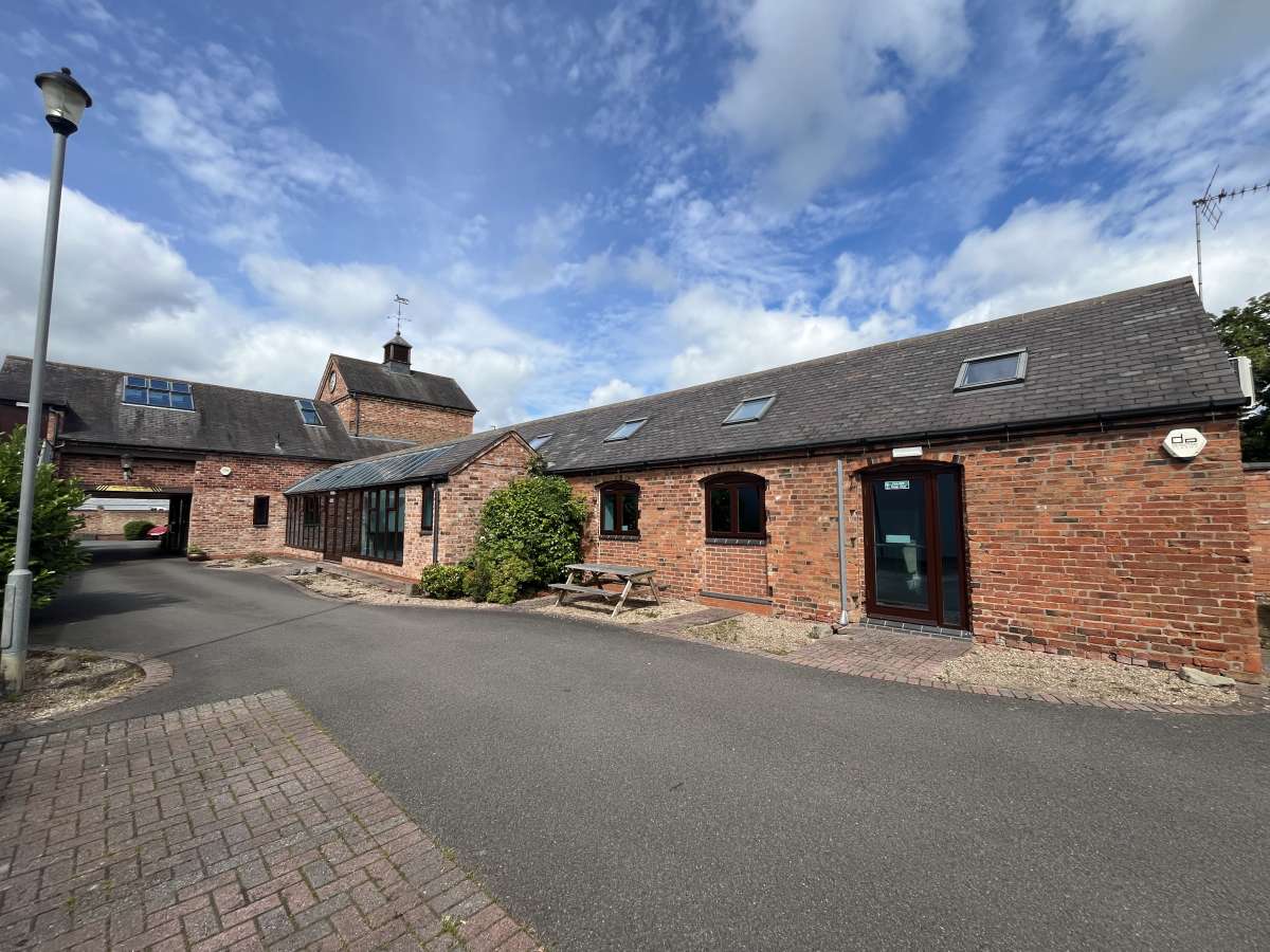 Office in Newtown Unthank