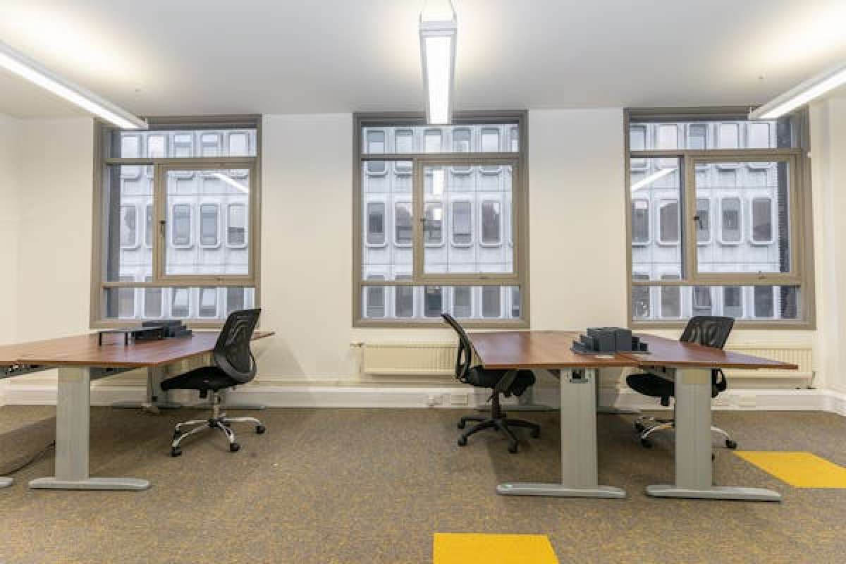 Office in Liverpool - photo 3