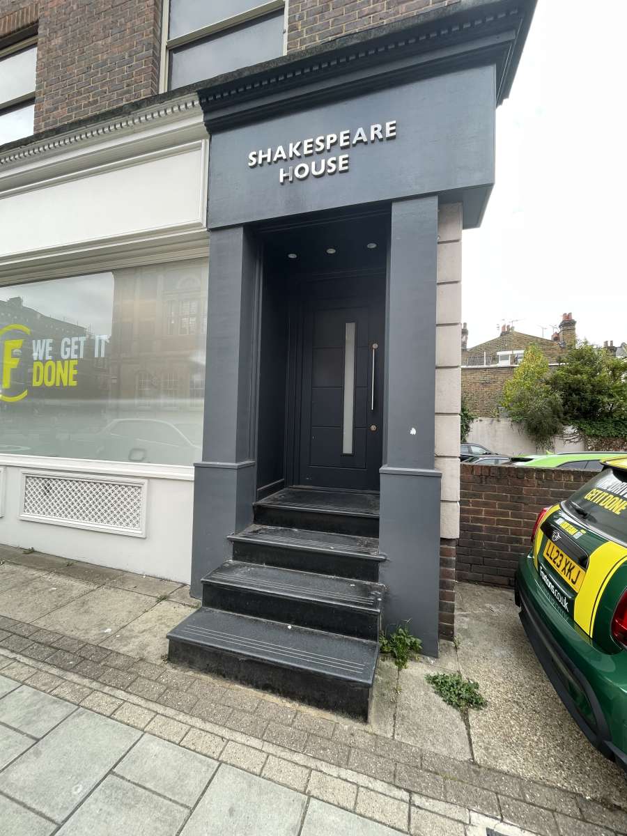 Office in London - photo 4