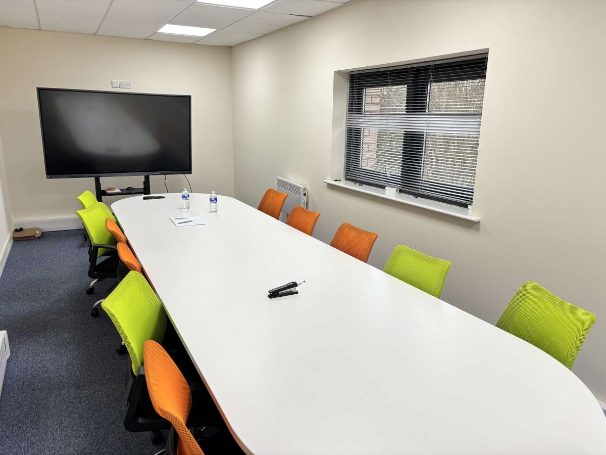 Office in Leicester - photo 2