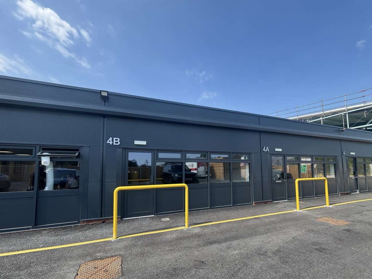 Office To Let, Snetterton