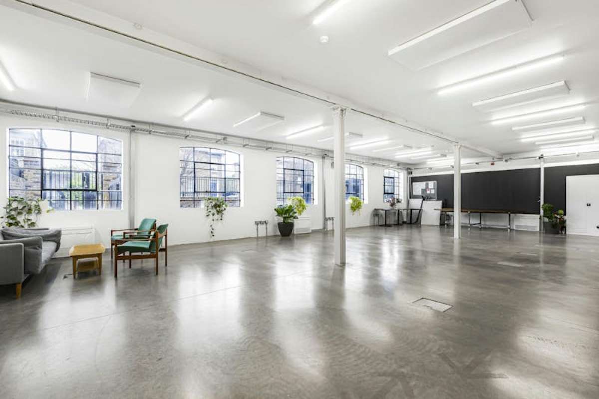 Office in London - photo 3