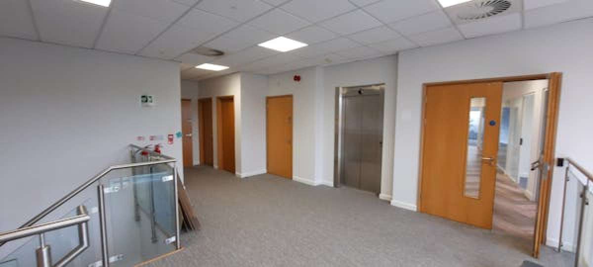 Office in Worcester - photo 4
