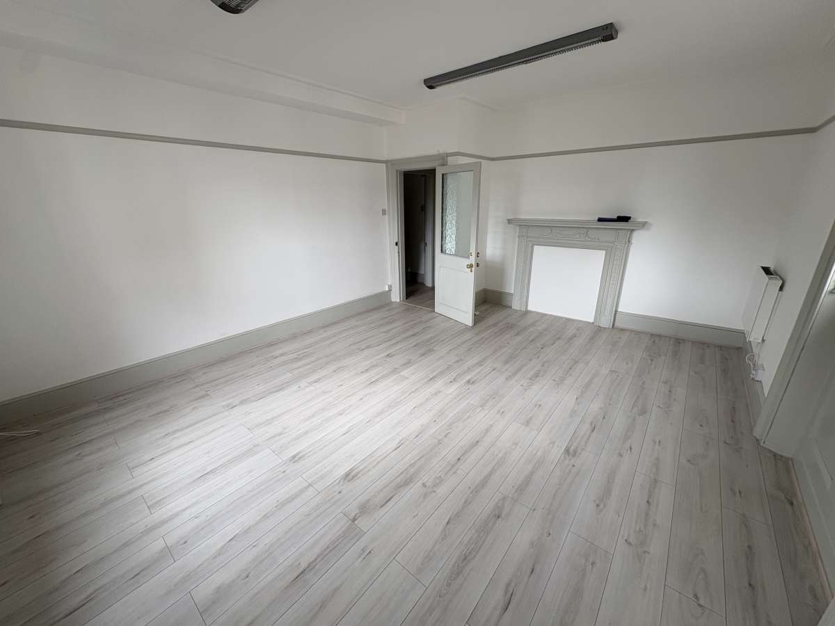 Office in Southampton - photo 4