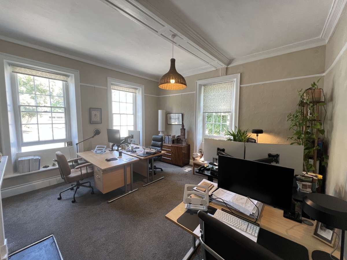 Office in Huntingdon - photo 2
