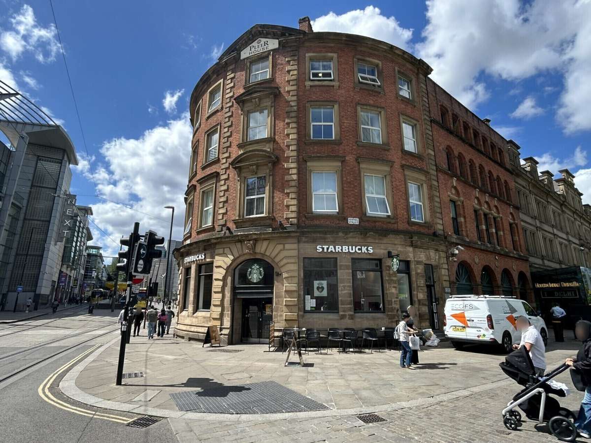 Office To Let, Manchester, Lancashire