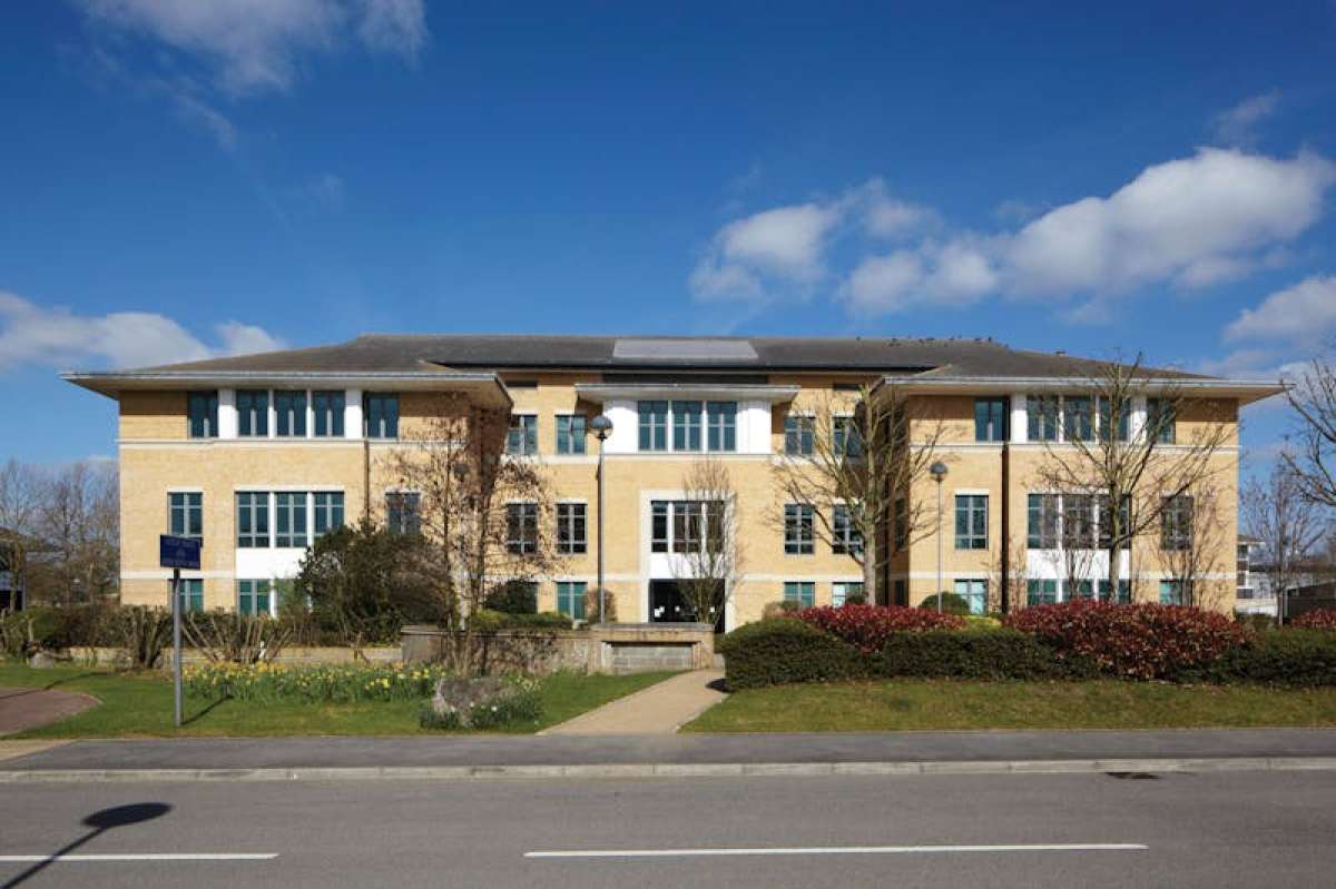 Office To Let, Camberley, Surrey