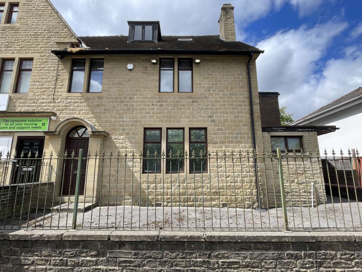 Office To Let, Huddersfield, West Yorkshire