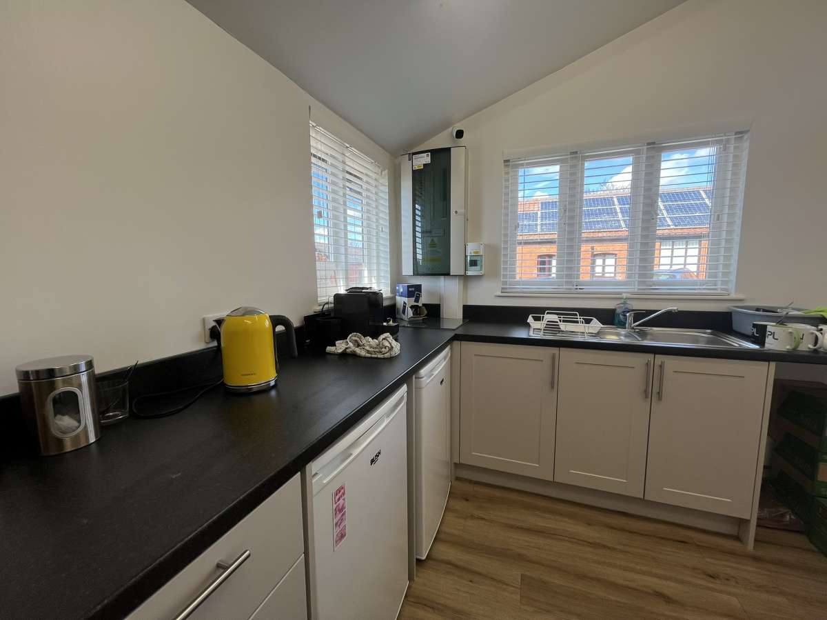 Office in Felixstowe - photo 2