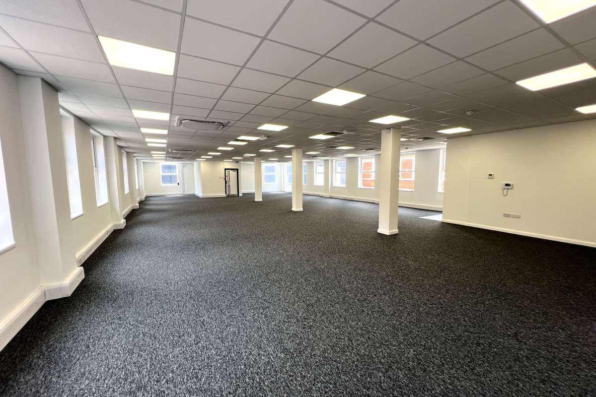 Office in Chelmsford - photo 2