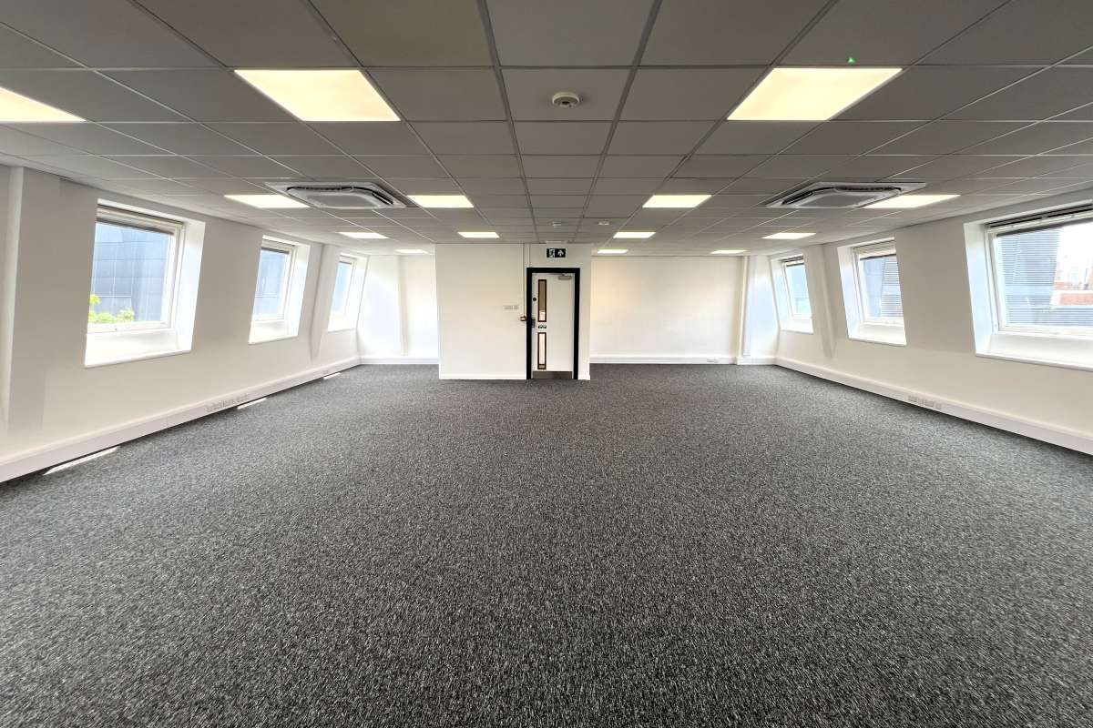 Office in Chelmsford - photo 2