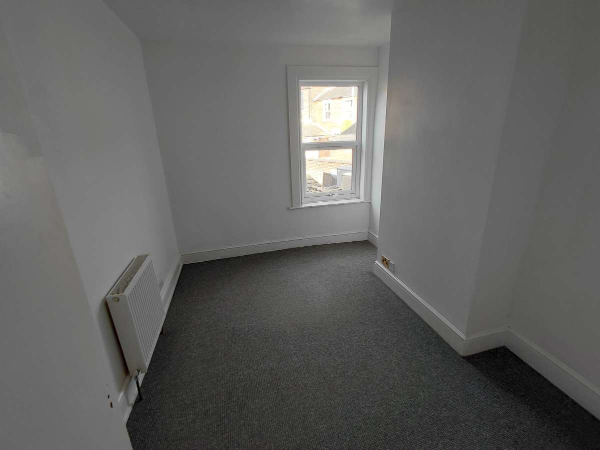 Office in Lincoln - photo 4