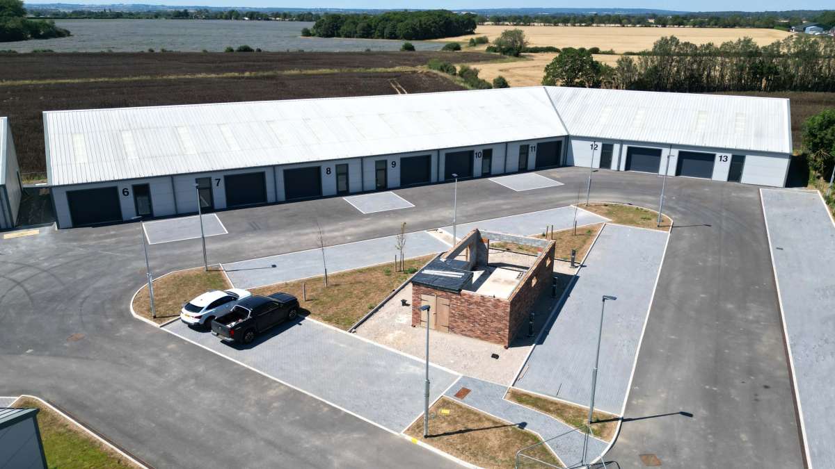 Office in Tolleshunt Major - photo 3