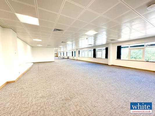 Office in Bicester - photo 4