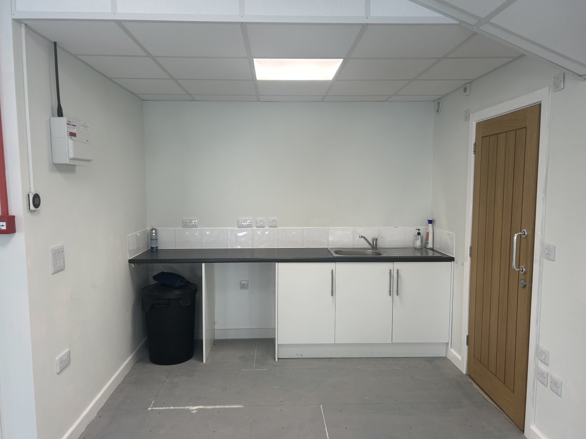 Office in Endsleigh - photo 4