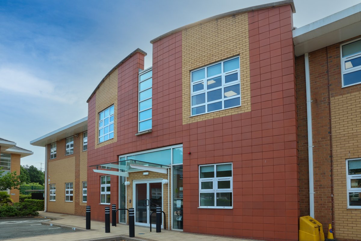 Office in Wolverhampton - photo 4