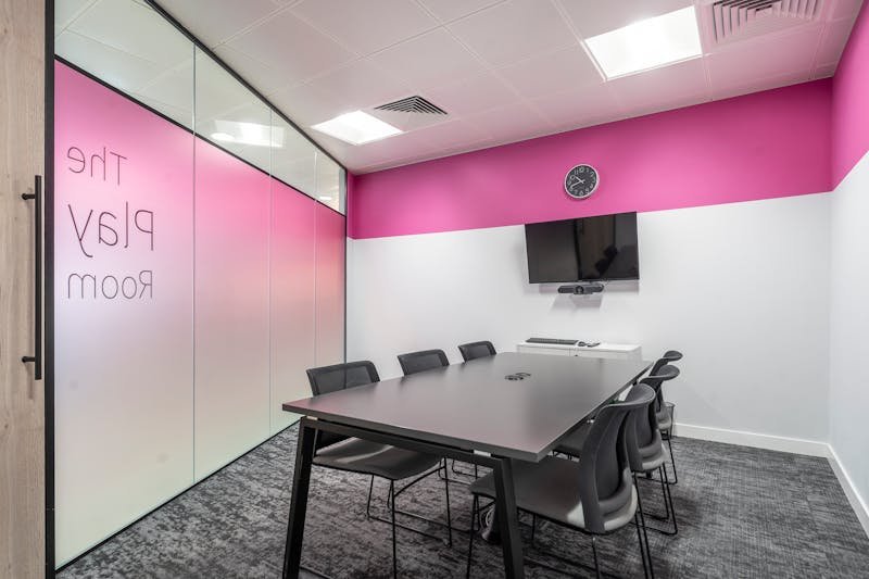 Office in Farnborough - photo 4