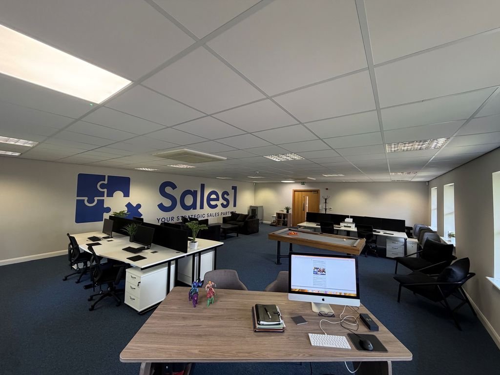 Office in Congleton - photo 4