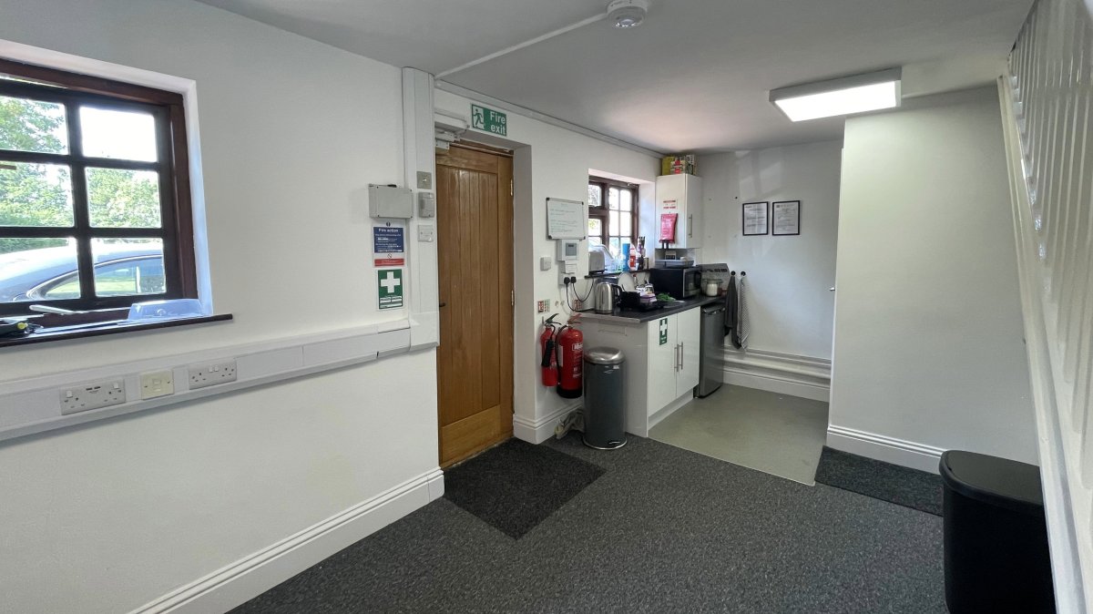 Office in Leicester - photo 2