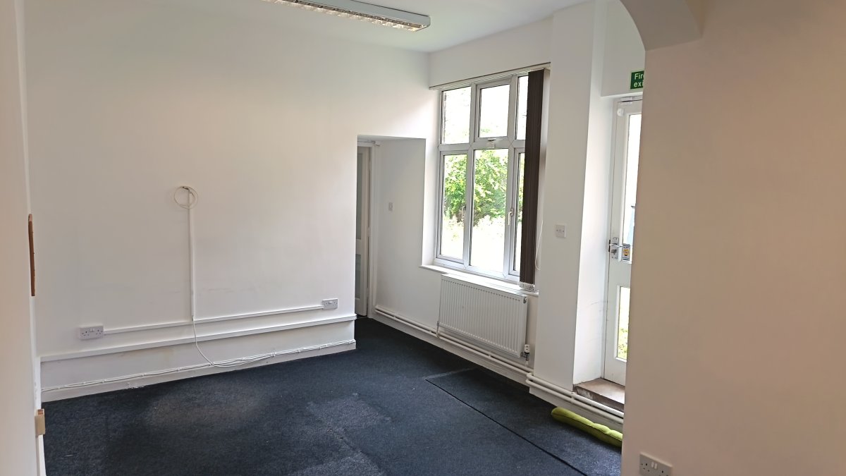 Office in Lutterworth - photo 4