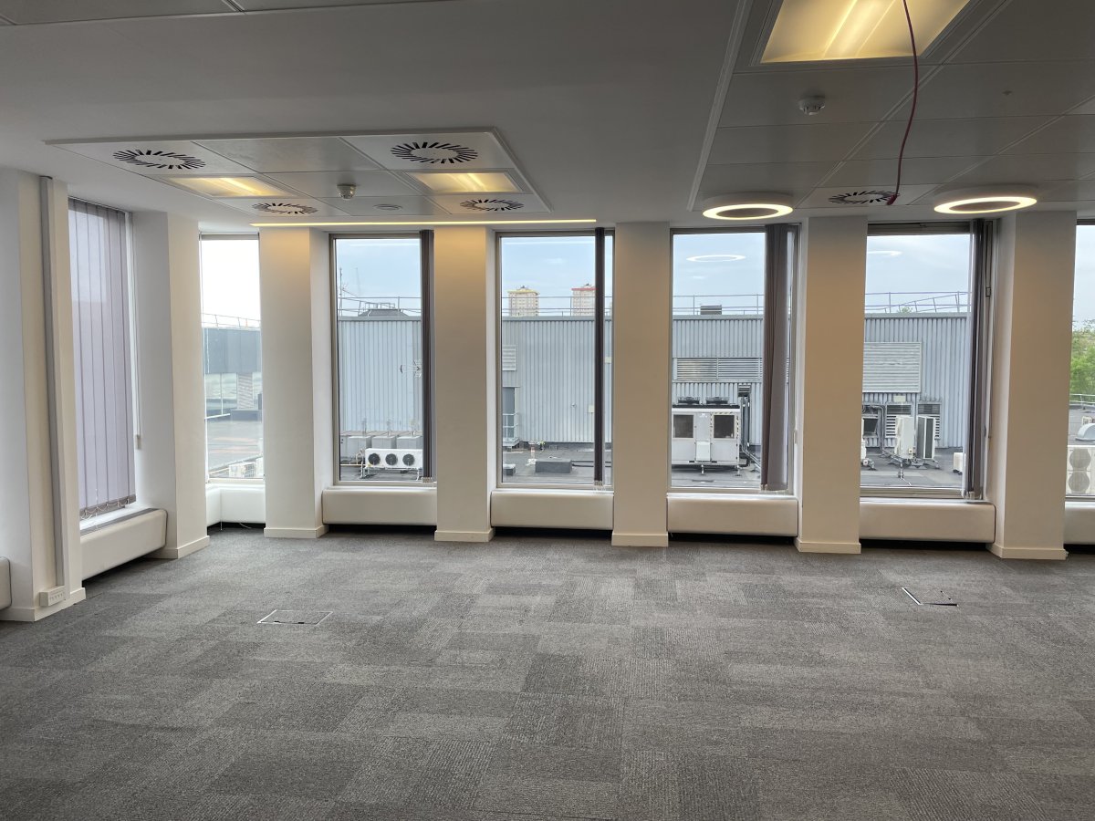 Office in London - photo 4
